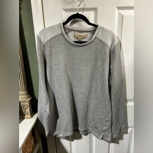 T.115 Tommy Bahama Sweater add to bundle for $1.50